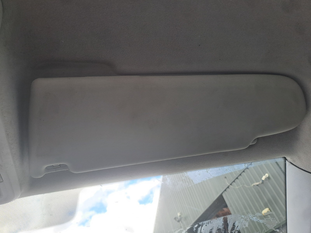 2021 VW Transporter T30 Right Side Sun Visor Warranty A410 - Image 2