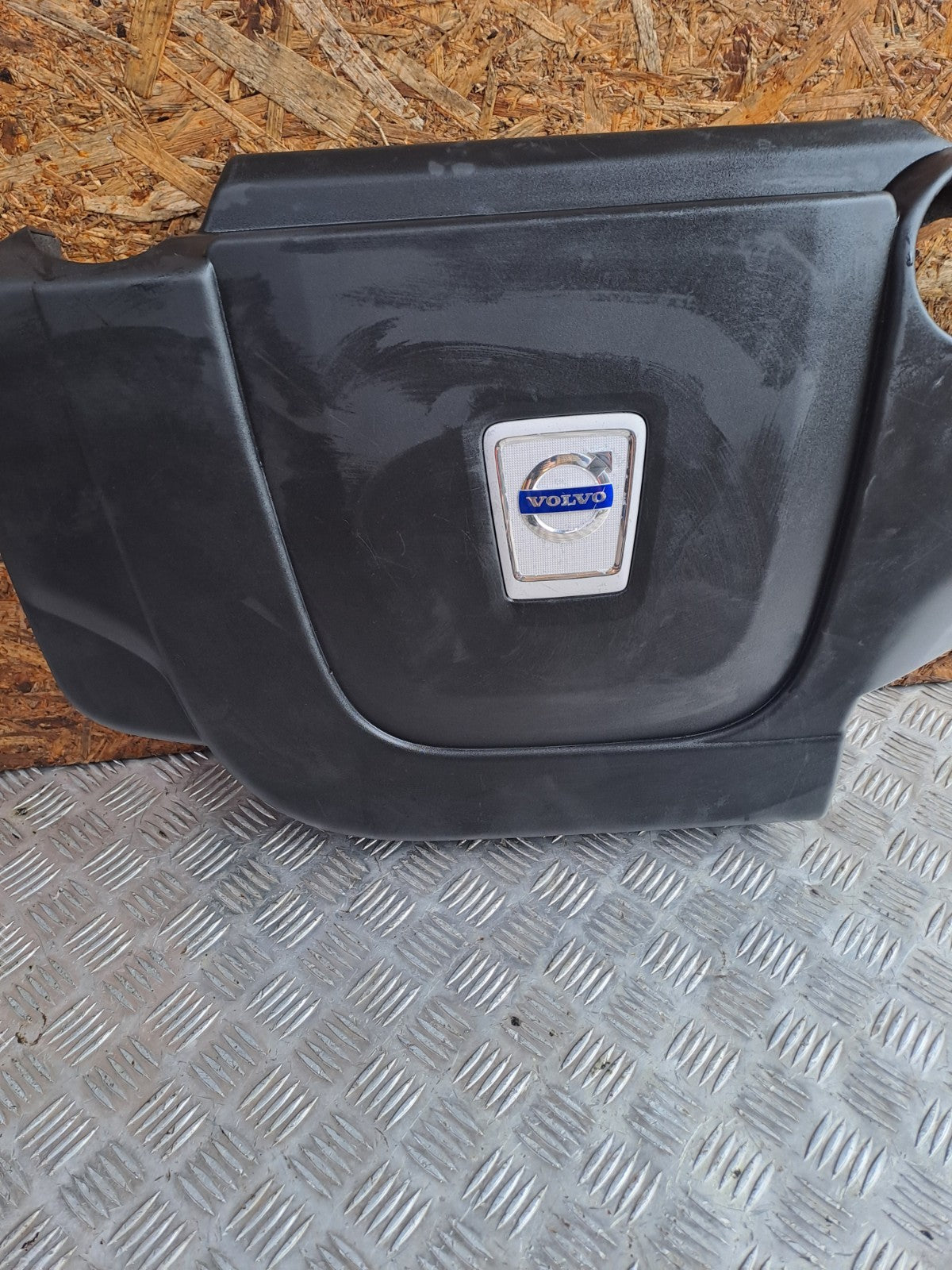 ✅2012 VOLVO XC60 MK1 ENGINE TOP COVER 31319191 + WARRANTY A289 - Image 2