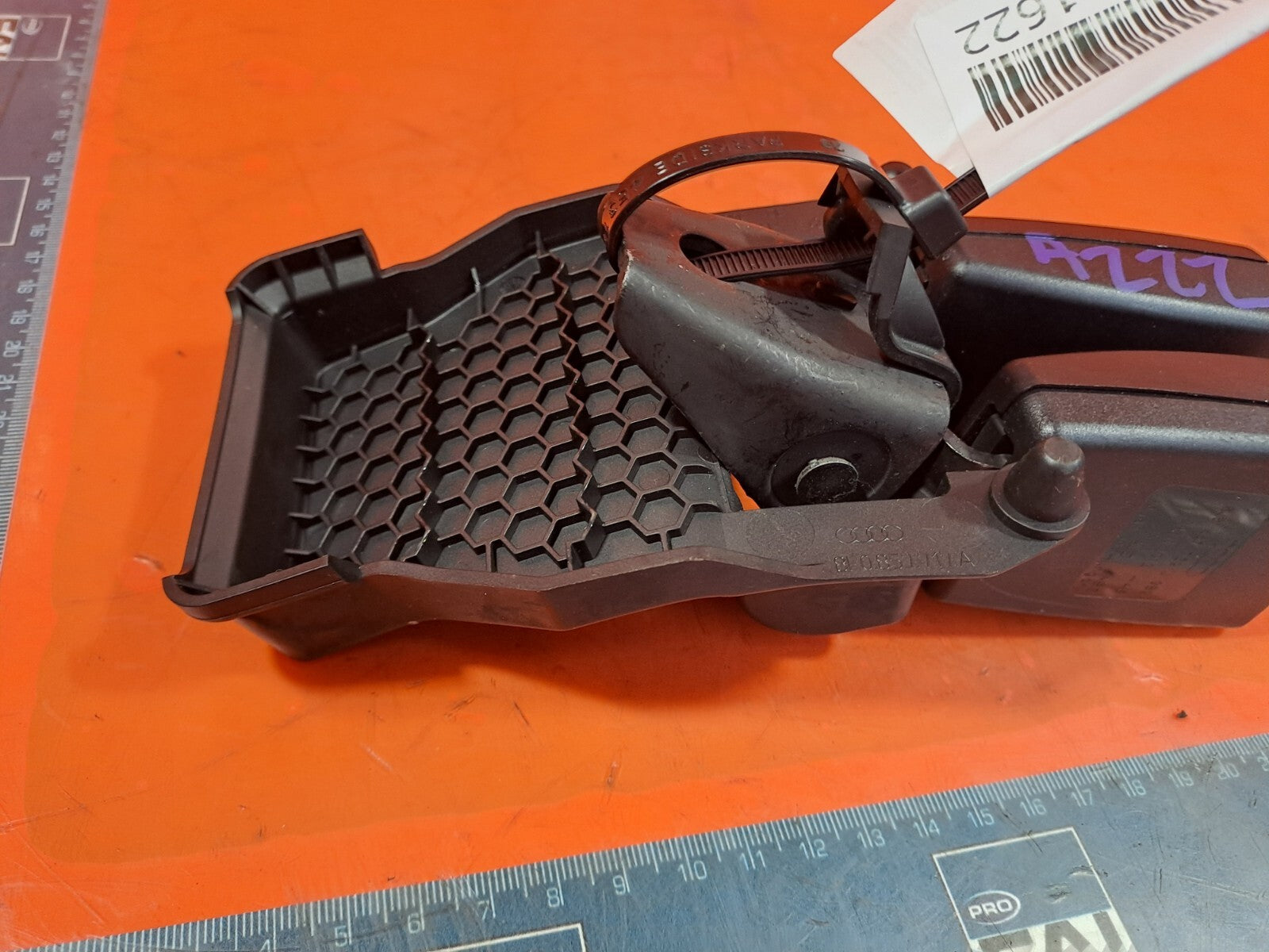 ✅2012 AUDI A5 1.8P REAR DOUBLE SEAT BELT BUCKLE 8J8857739J + WARRANTY A222 - Image 6