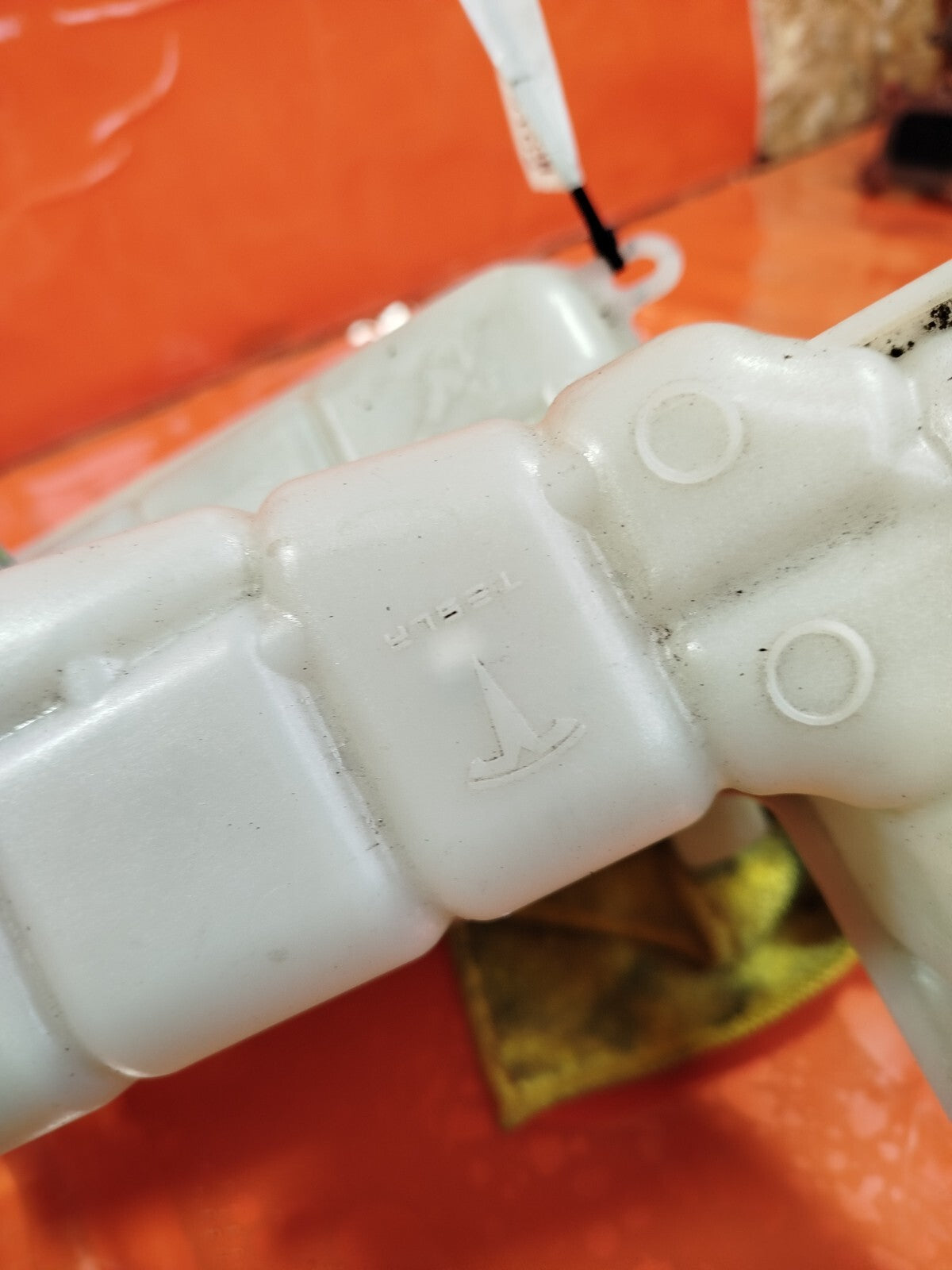 ✅2020 TESLA MODEL 3 LONG RANGE COOLANT EXPANSION TANK 1097016-00-D + WARRANTY - Image 11
