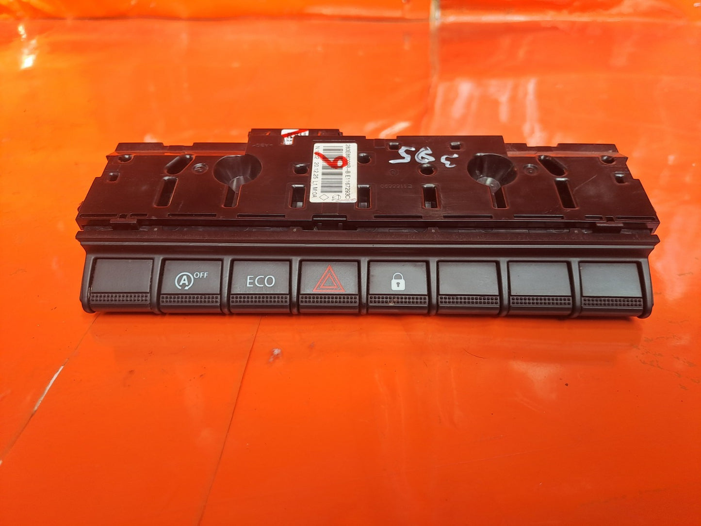 ✅2021 Renault Captur MK2 Hazard Switch 283E86009R + Warranty A385 - Image 2