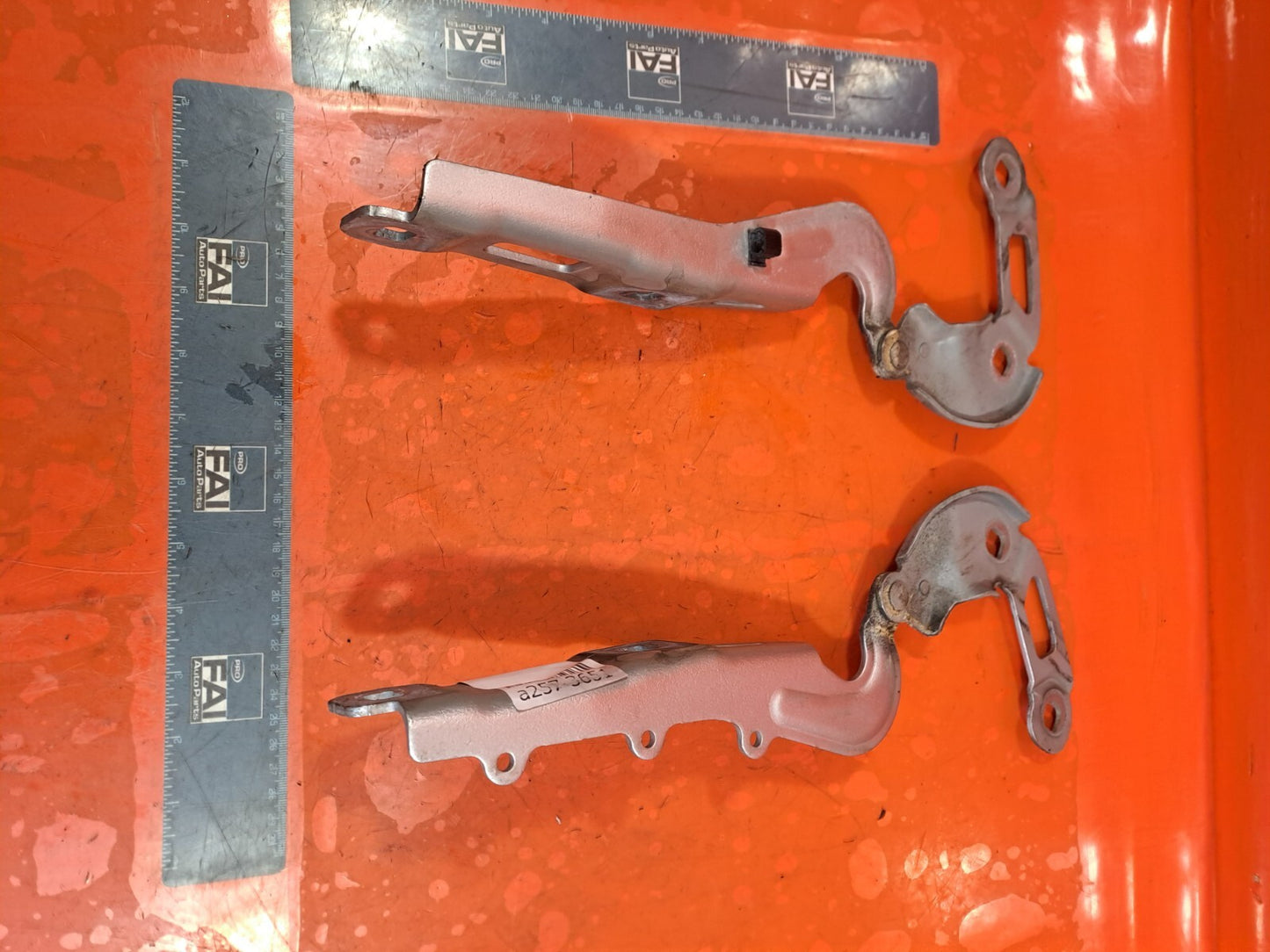 ✅Ford Focus (C 51) 2018 1.5 Diesel BONNET HINGES JX7B-A16800-AA JX7B-A16801-AA - Image 10
