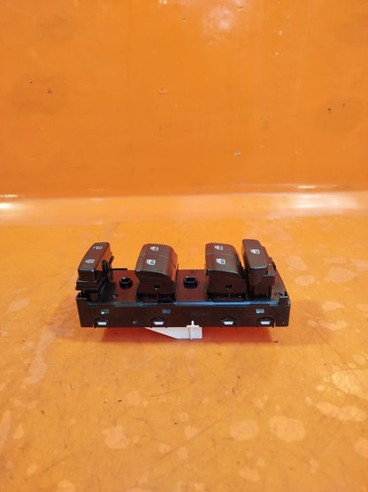 ✅Hyundai Tucson MK4 Ultimate 2023 1.6 Petrol FRONT RIGHT WINDOW CONTROL SWITCH - Image 6
