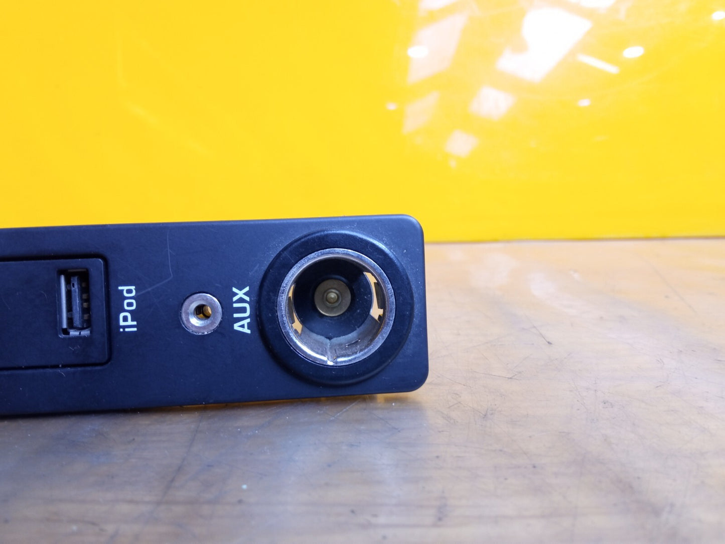 ✅2012 Range Rover Evoque L538 AUX In USB IPod Connectivity Socket Port LR025882 - Image 2
