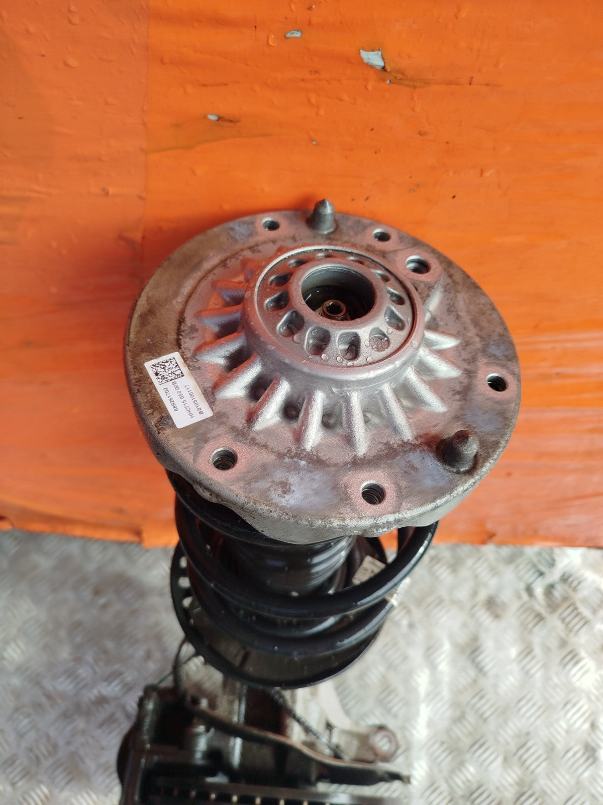 2021 BMW 1 Series F40 Front Left Suspension Leg Hub 6877057 Warranty A365 - Image 2