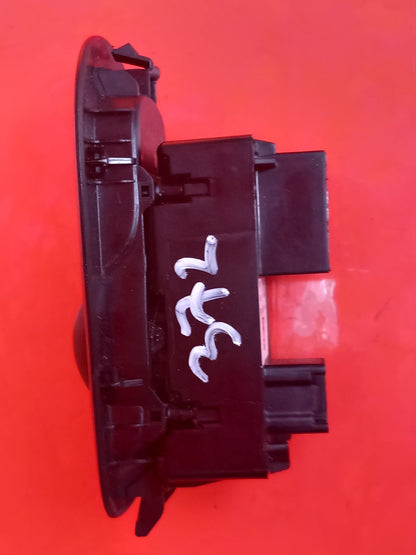 ✅Ford Transit Custom 2.0 Diesel 2021 Front Right Electric Window Switch A372 - Image 8