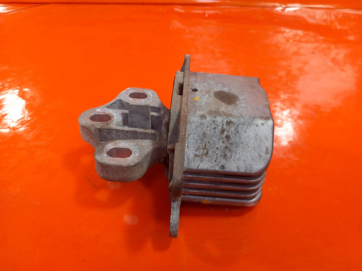BMW F40 116D 1.5 Diesel 2021 Engine Gearbox Mount Left 6853445 Warranty A365 - Image 4