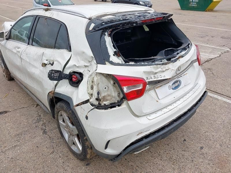 ✅MERCEDES GLA 200D X156 2.1 DIESEL 2016 BREAKING PRICE PER WHEEL NUT ONLY WHITE - Image 10