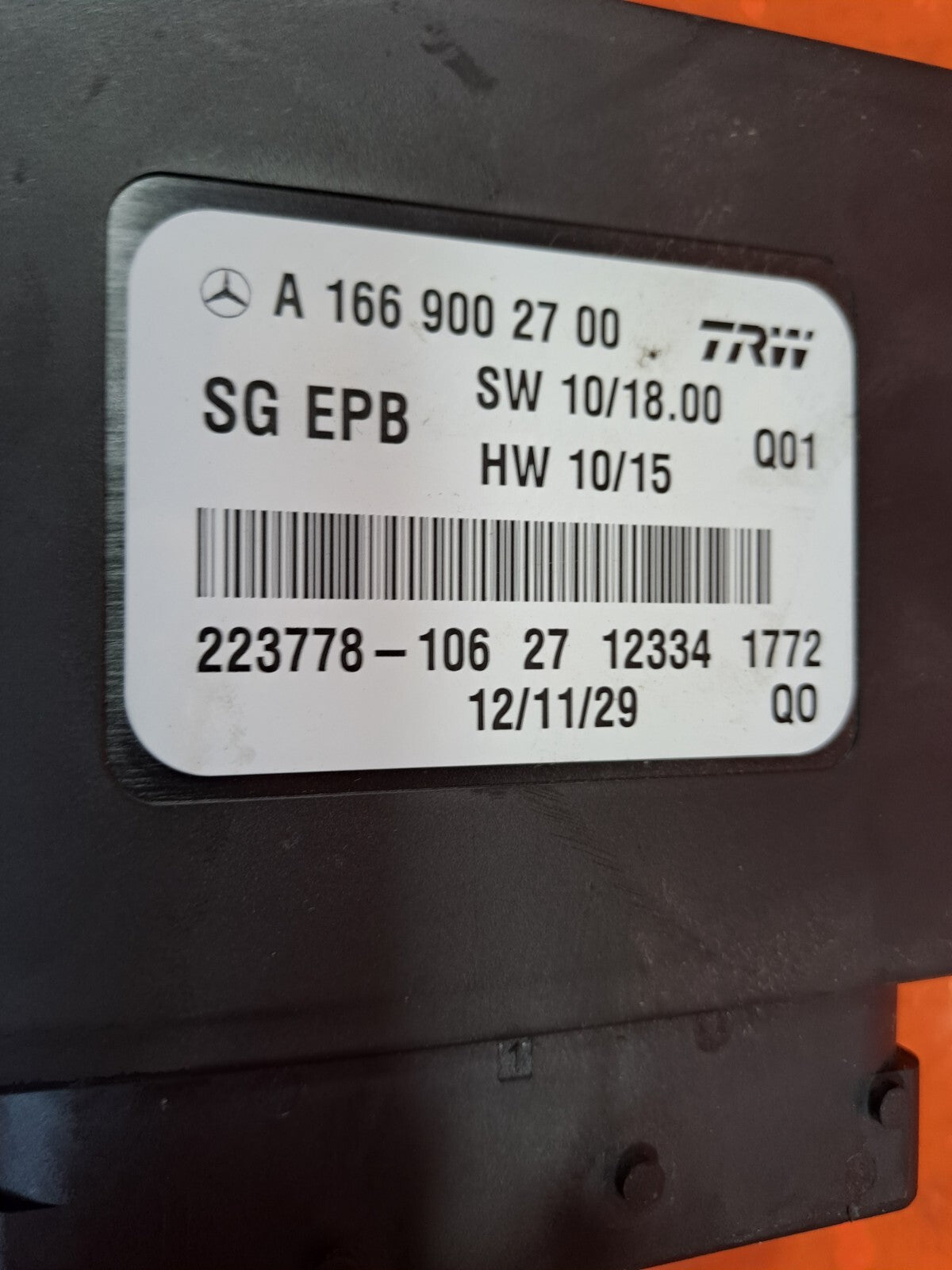 ✅MERCEDES W176 A180 1.6 PETROL 2012 PARKING HANDBRAKE CONTROL MODULE ECU A213 - Image 6