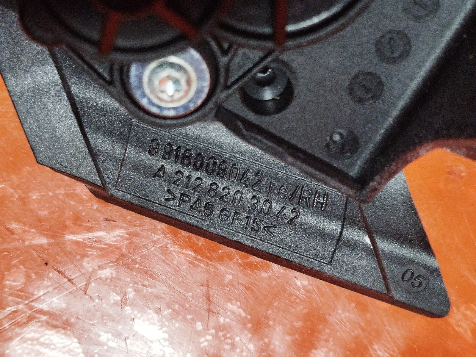 ✅MERCEDES E CLASS W212 REAR RIGHT PARCEL SHELF MOTOR A2128203042 Warranty xAA - Image 8