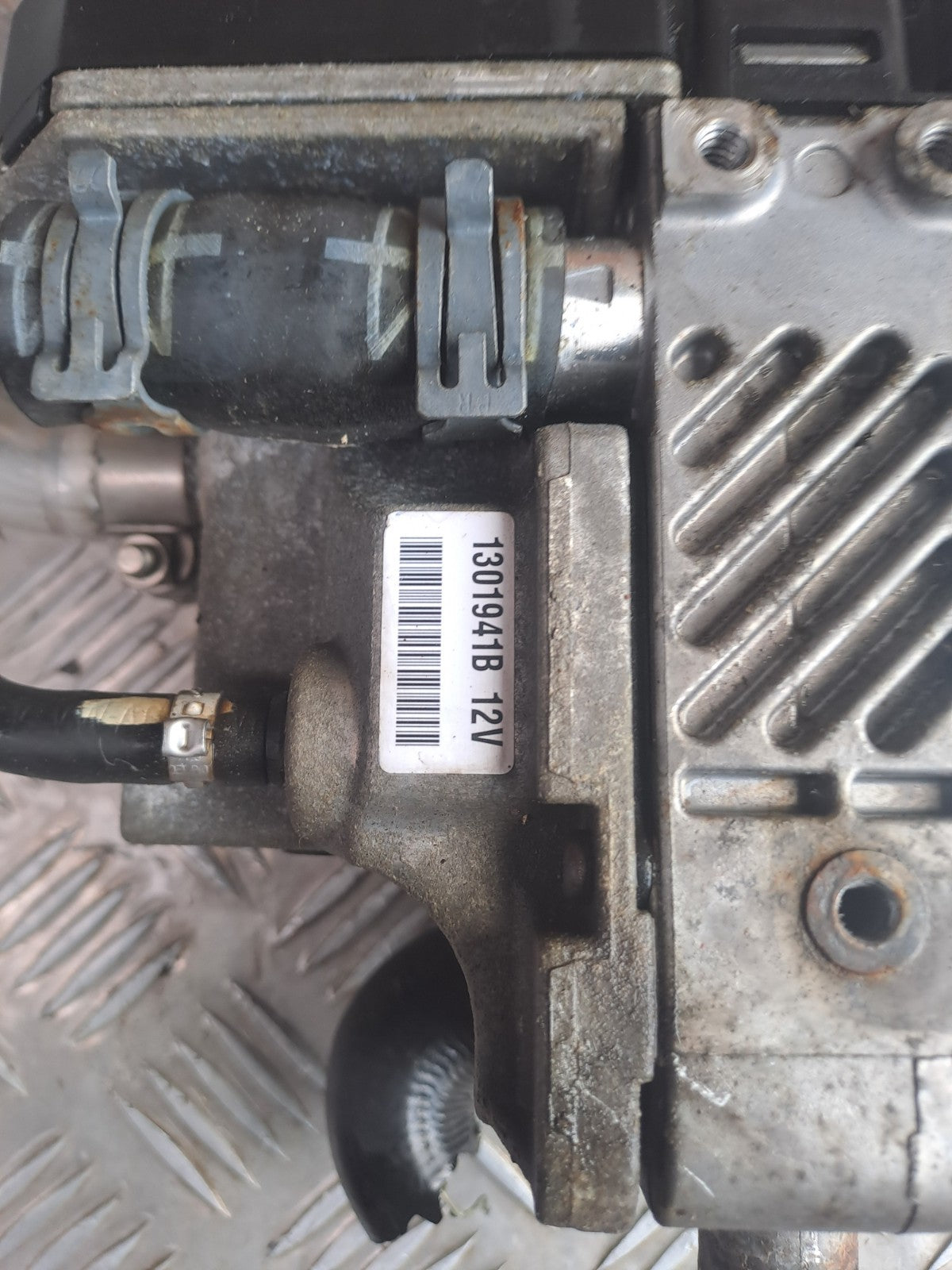 ebay-src:https://i.ebayimg.com/00/s/mtywmfgxmjaw/z/e58aaeswvclozem3/$_57.jpg