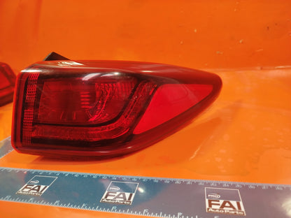 ✅HYUNDAI KONA 1.0 PETROL 2019 REAR RIGHT OUTER TAIL LIGHT 92402-J90 + WARRANTY - Image 1