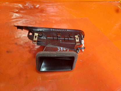 2020 BMW 2 Series F44 M Sport Dash Air Vents Pair Left Right 6823190 A386 - Image 5