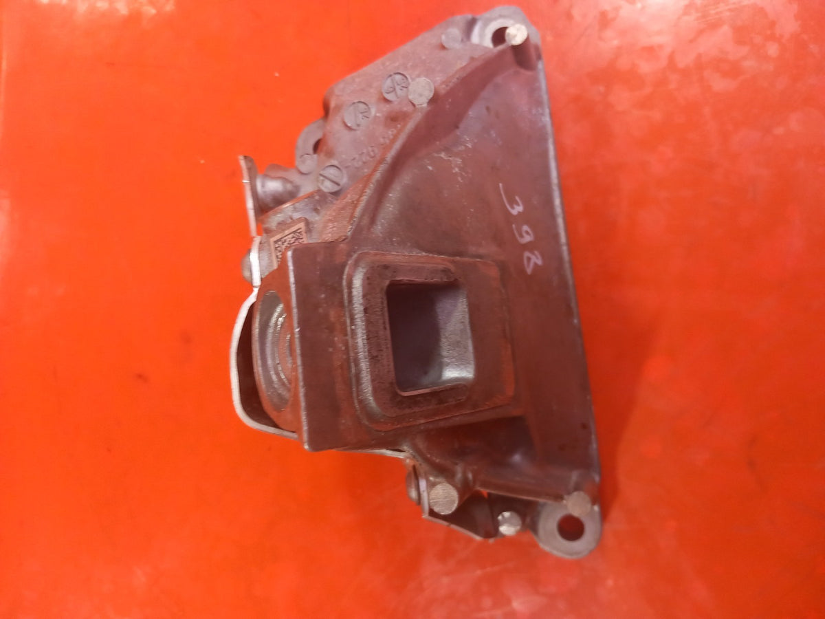 ebay-src:https://i.ebayimg.com/00/s/mtiwmfgxnjaw/z/krwaaeswx71qc0t-/$_57.jpg