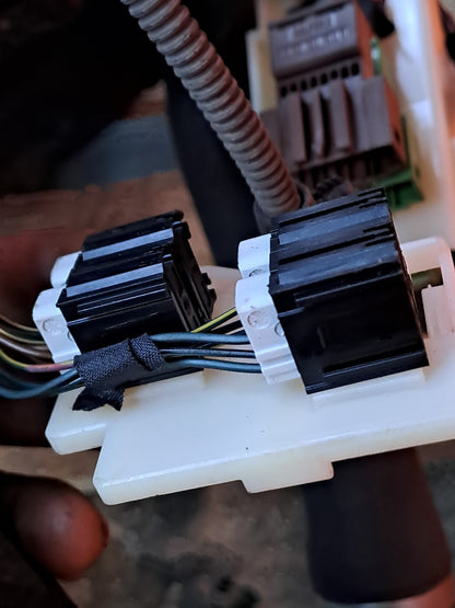 ebay-src:https://i.ebayimg.com/00/s/mtywmfgxmjaw/z/7xwaaeswsjhpld-i/$_57.jpg