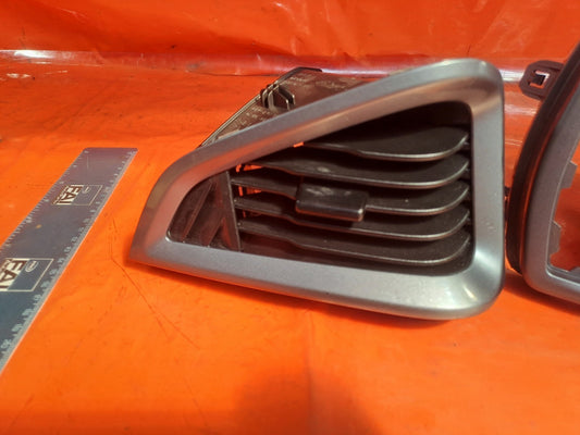 ✅Ford Transit Custom 2.2 Diesel 2014 Dashboard Air Vents BK21V018B08 BK21V018B09 - Image 2