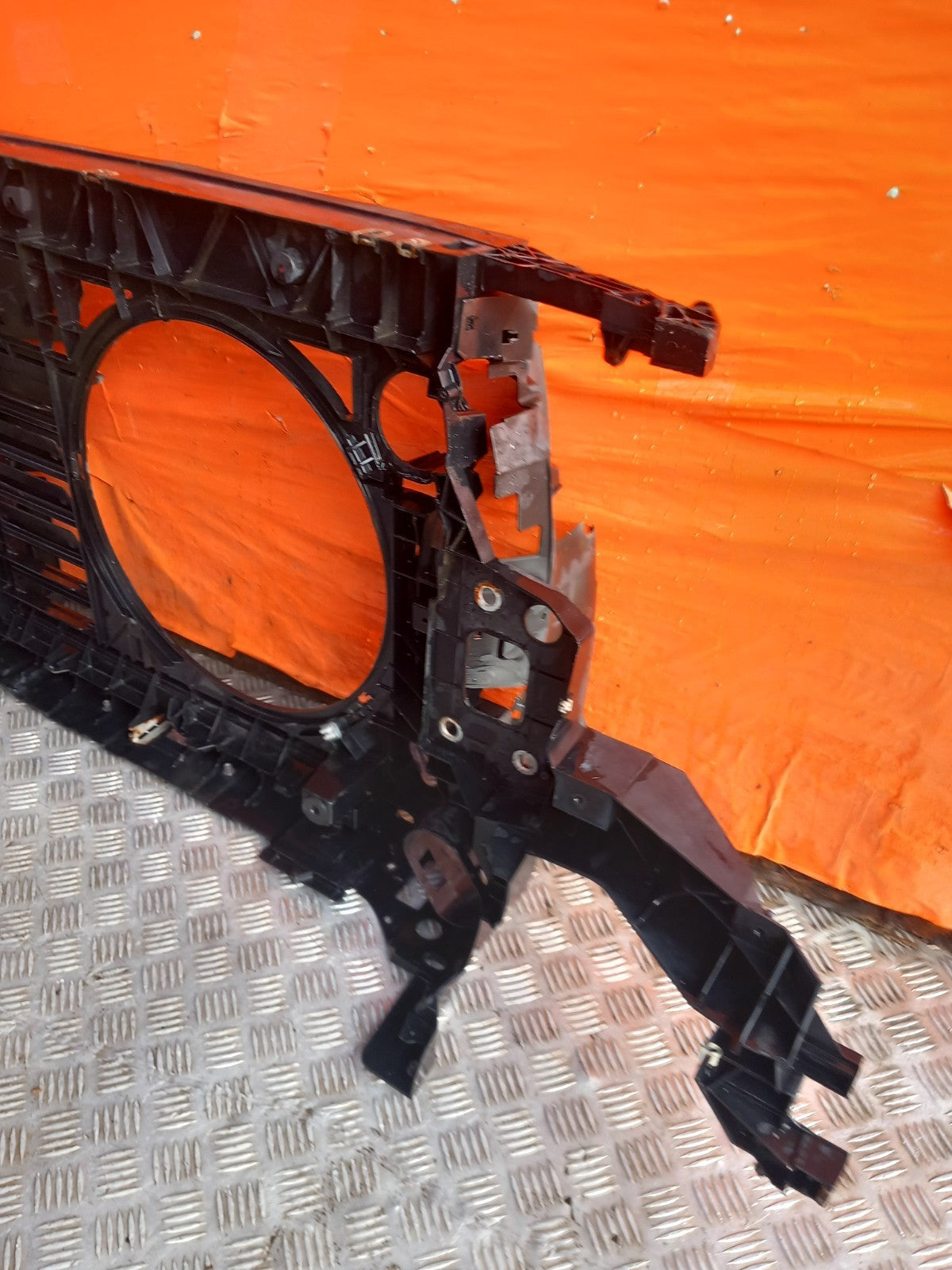 2013 Mini Countryman One D Radiator Front Panel 9802025 Warranty A304 - Image 9
