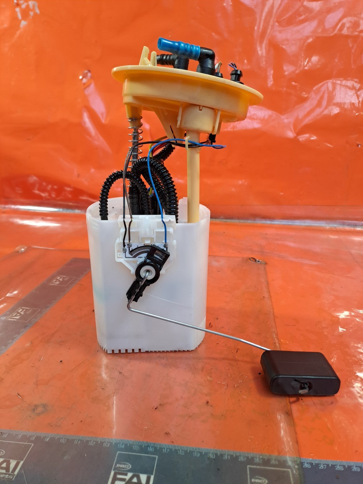 ✅VW GOLF R-LINE MK8 2.0 DIESEL 2020 FUEL PUMP SENDER UNIT 5Q0919050BC Warranty - Image 5