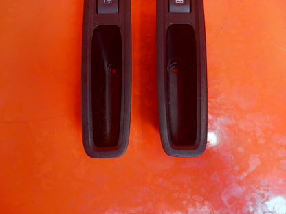 Dacia Jogger 1.0 Petrol 2024 Rear Electric Window Switches Pair 829604081R A391 - Image 5