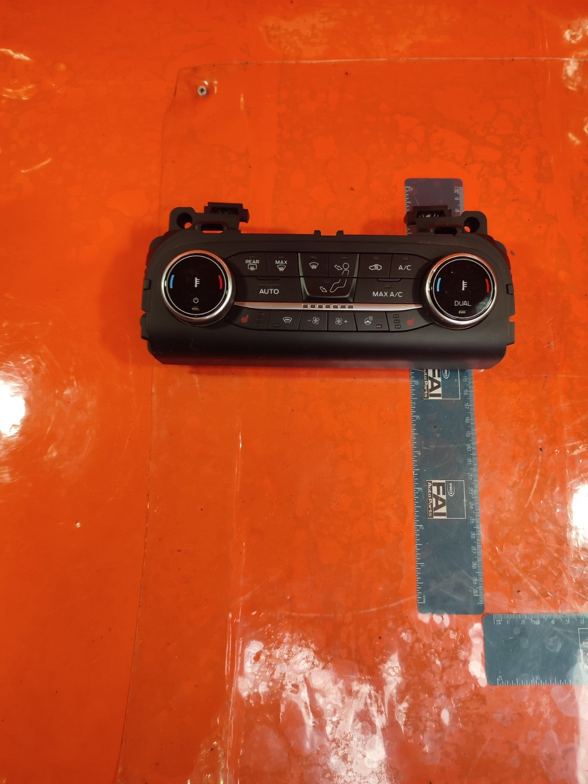 ✅FORD KUGA St-LINE 1.5 PETROL 2024 HEATER A/C CLIMATE CONTROL PANEL NJ6T18C612HB - Image 2