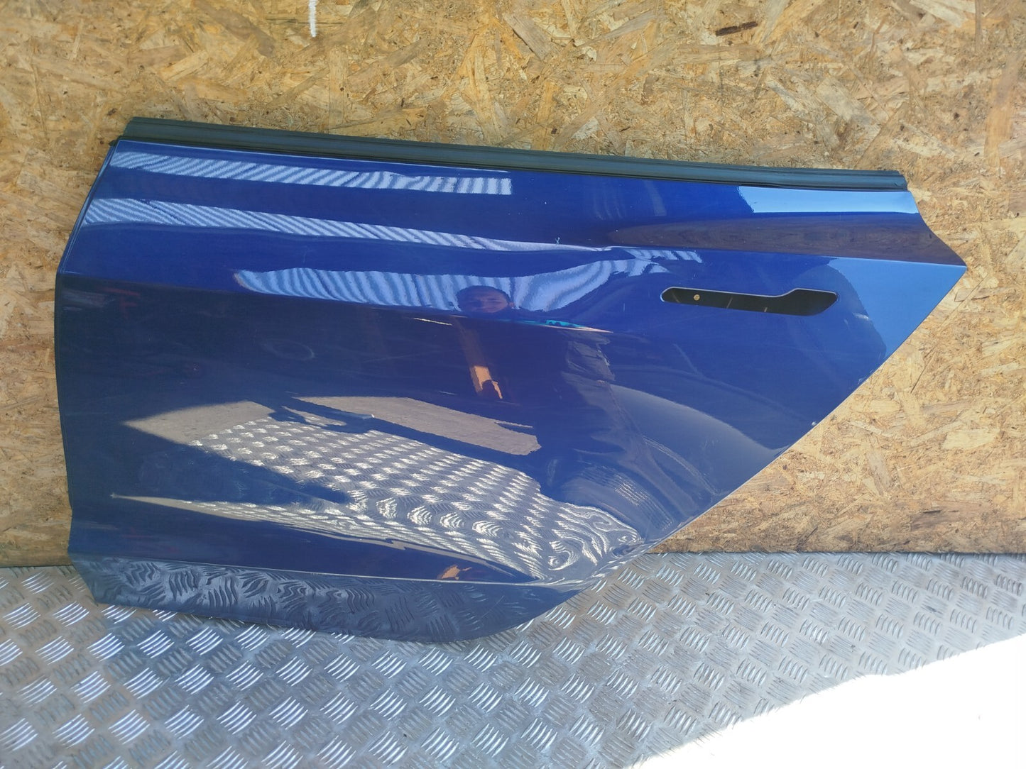 ✅TESLA MODEL 3 LONG RANGE 2020 rear LEFT DOOR BLUE Dent A266 - Image 1