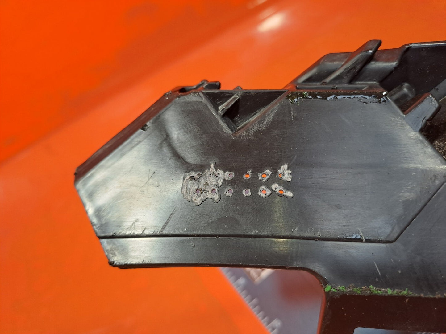 HYUNDAI IONIQ 5 2024 FRONT RIGHT BUMPER BRACKET 86526-GI000 Warranty A226 - Image 3