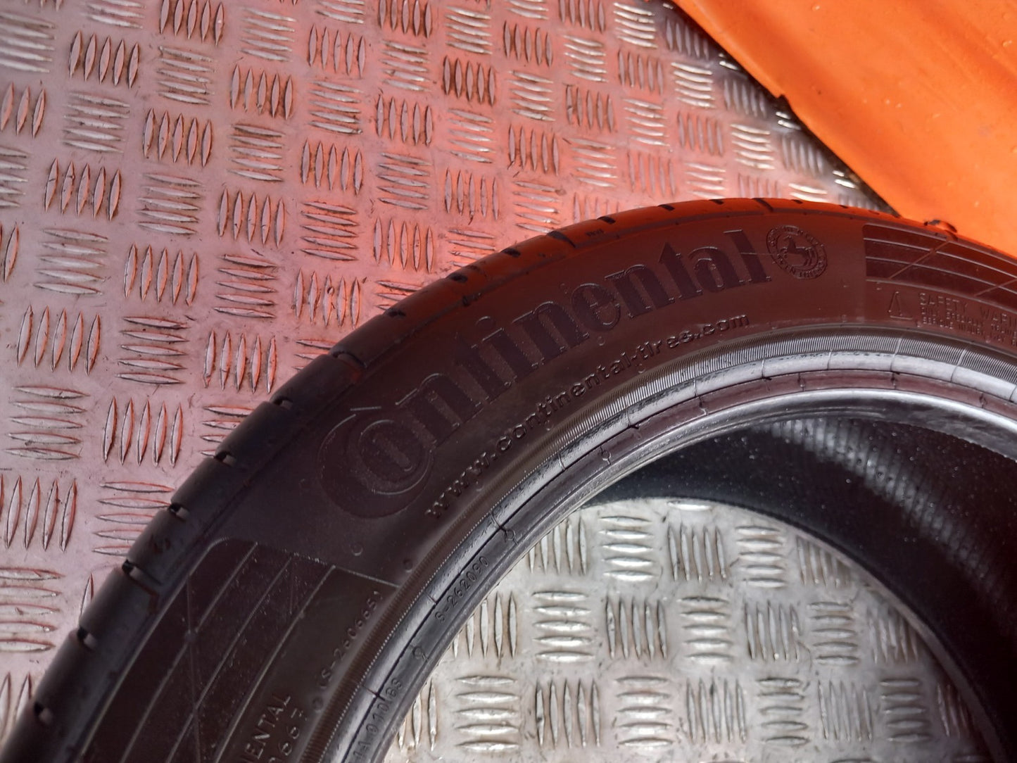 Continental Tyre 6.35 mm 225/45 R17 Warranty xAA - Image 5