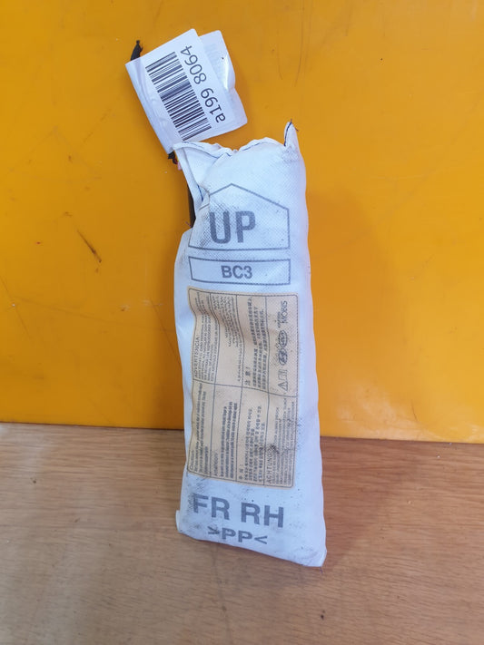 HYUNDAI I20 N LINE 1.0 PETROL 2023 FRONT RIGHT SEAT ABAG 0499-P1-000114 Warranty - Image 2