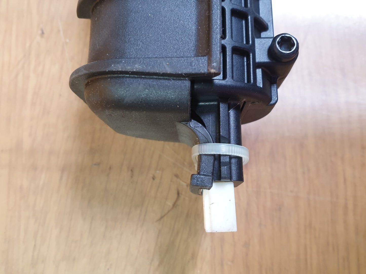 ✅BMW I4 G26 E-DRIVE 40M SPORT 2023 RIGHT SIDE TAILGATE GAS STRUT 7487576 A190 - Image 3