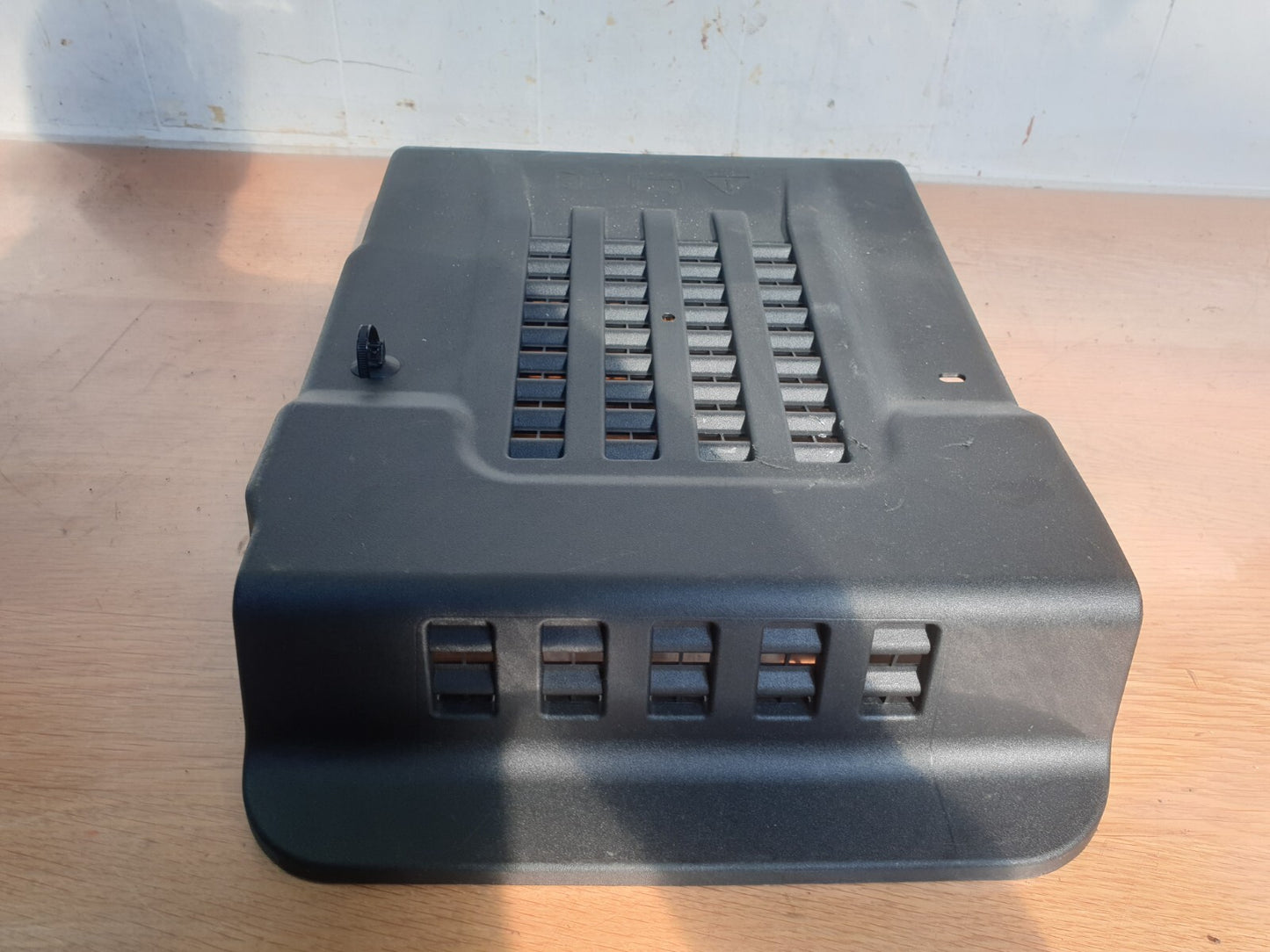 FORD FOCUS ACTIVE X 1.0 PETROL 2021 BATTERY TRAY COVER LX7B10A686ACW Warranty - Image 6