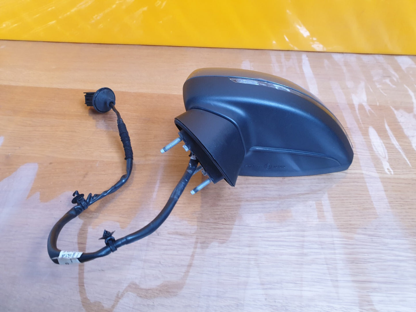 ebay-src:https://i.ebayimg.com/00/s/mtiwmfgxnjaw/z/adeaaoswywpk-bel/$_57.jpg