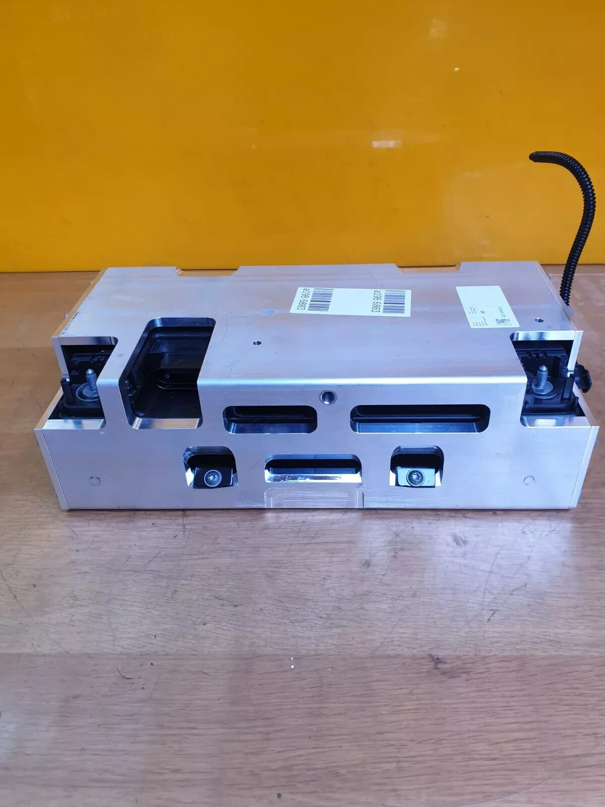 ebay-src:https://i.ebayimg.com/00/s/mtywmfgxmjaw/z/c6waaoswq2poeok~/$_57.jpg