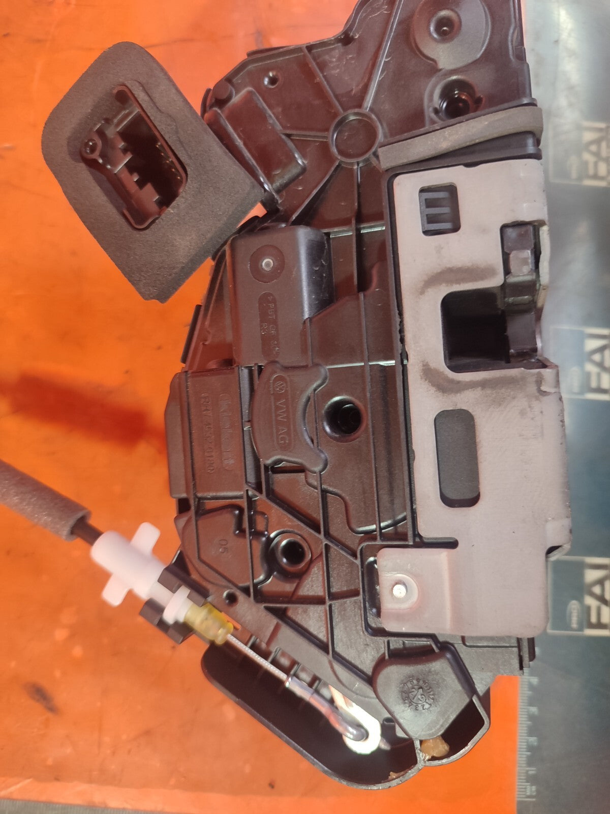✅2023 CUPRA BORN V2 EV FRONT RIGHT DOOR LOCK 5TC837016D + WARRANTY A272 - Image 2