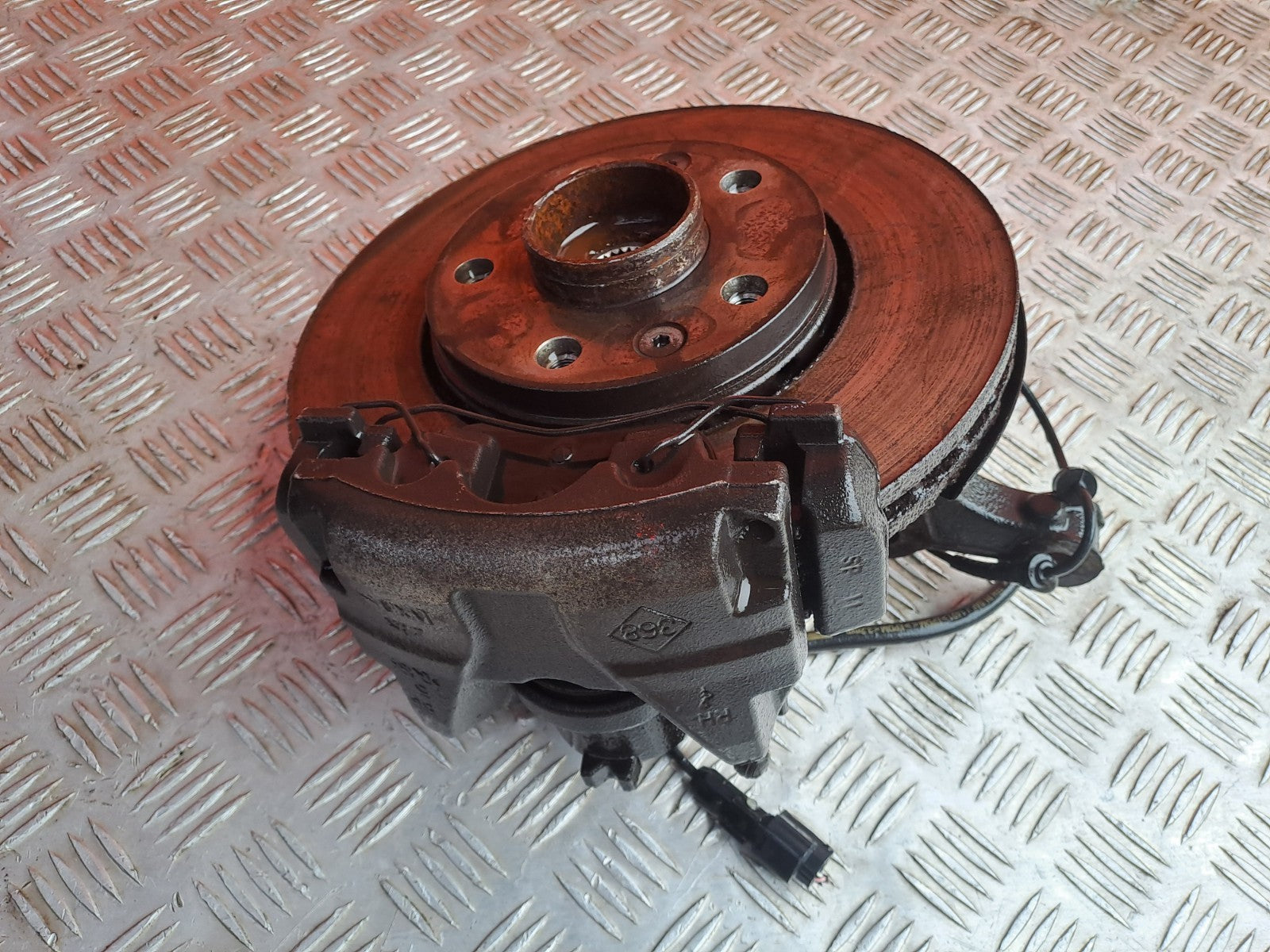 ✅Renault Captur Iconic 1.3 Petrol 2021 Front Right Wheel Hub Warranty A385 - Image 9
