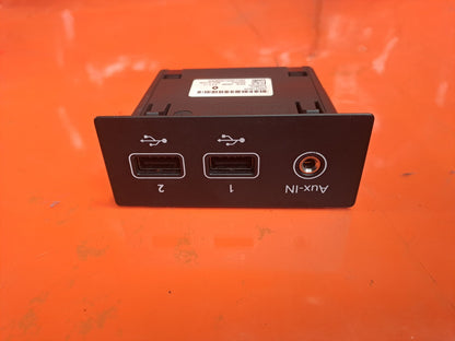✅2021 Renault Captur MK2 Iconic USB & AUX Port 280231553R + Warranty A385 - Image 9