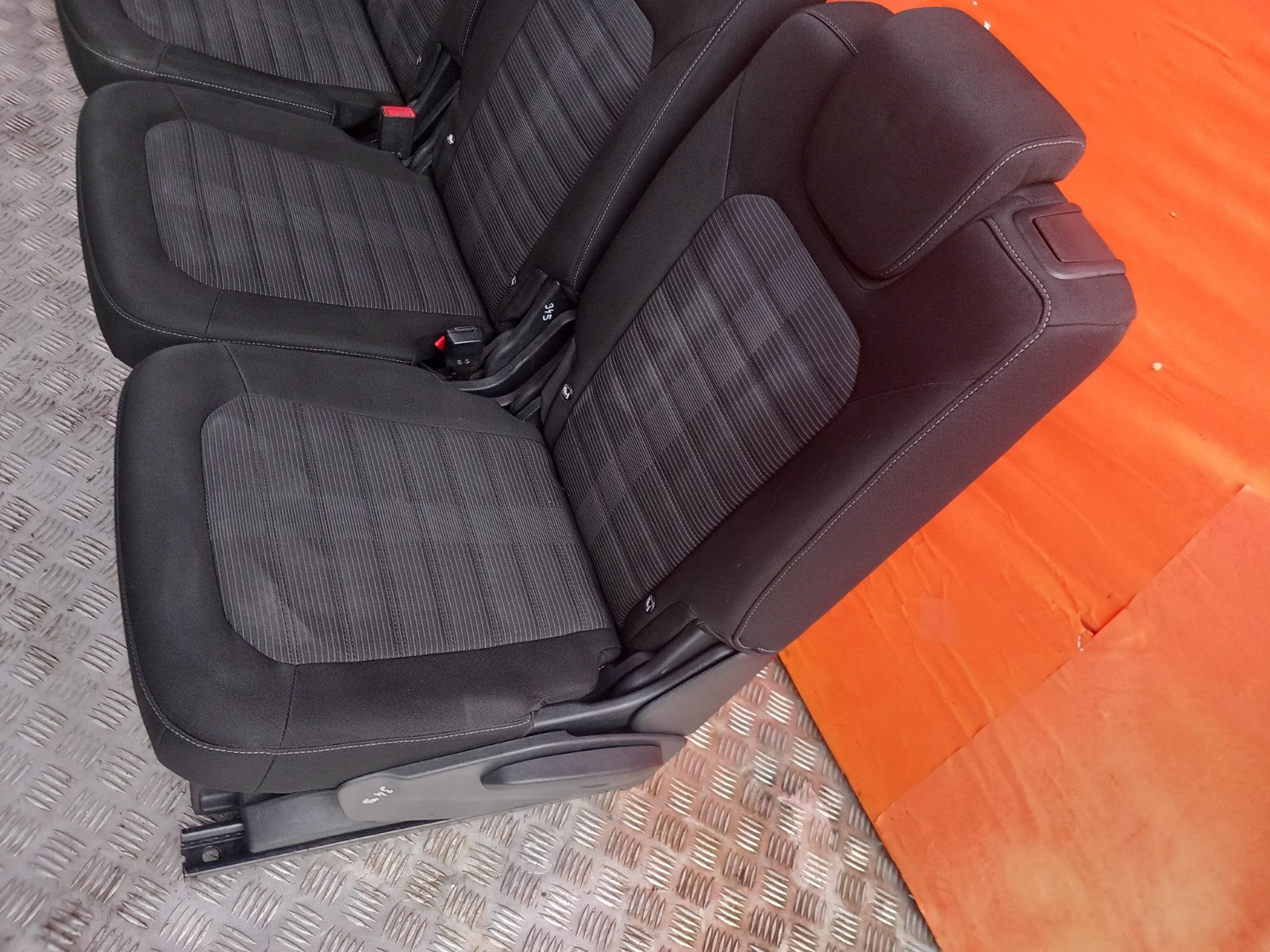 Ford Galaxy Zetec 2.0 Diesel 2019 Rear Seats Warranty A345 - Image 11