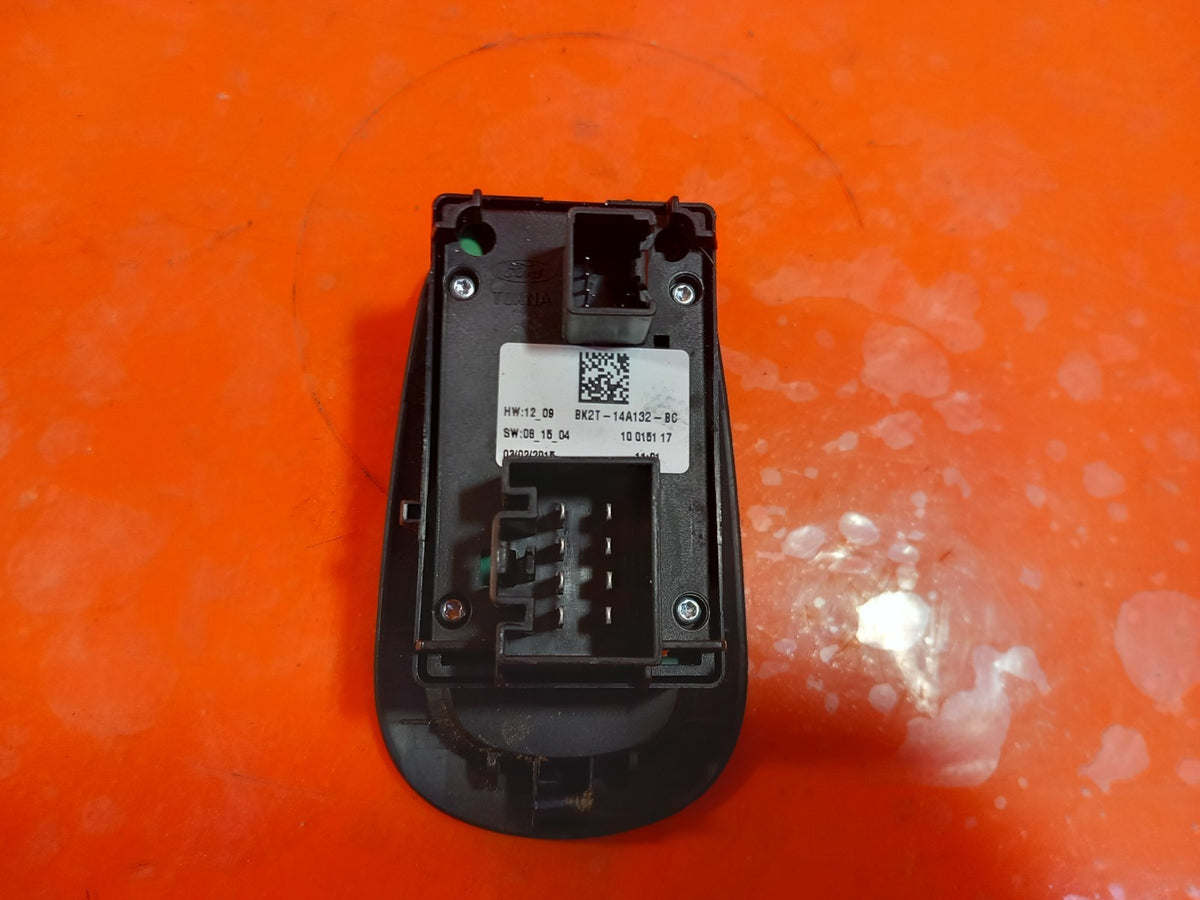 ebay-src:https://i.ebayimg.com/00/s/mtiwmfgxnjaw/z/sgaaaeswwhhqziw5/$_57.jpg