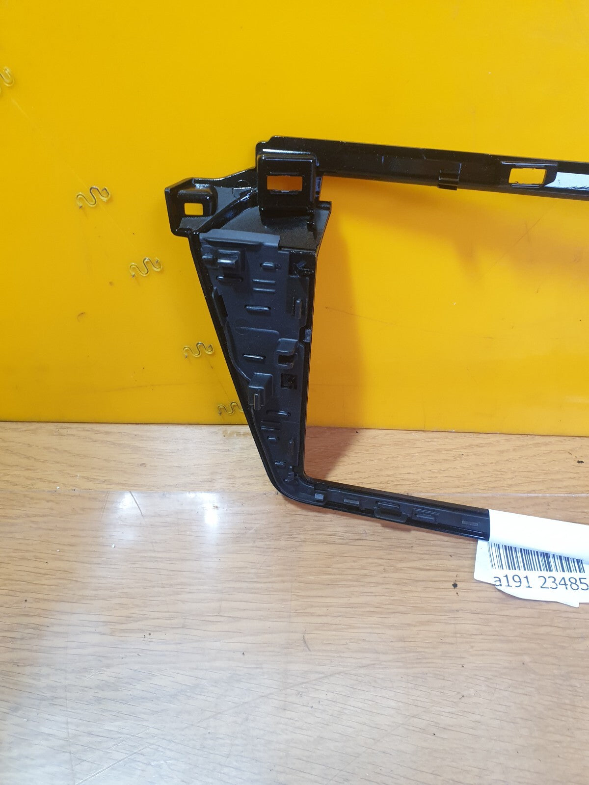 ebay-src:https://i.ebayimg.com/00/s/mtywmfgxmjaw/z/slaaaoswojjmn3af/$_57.jpg