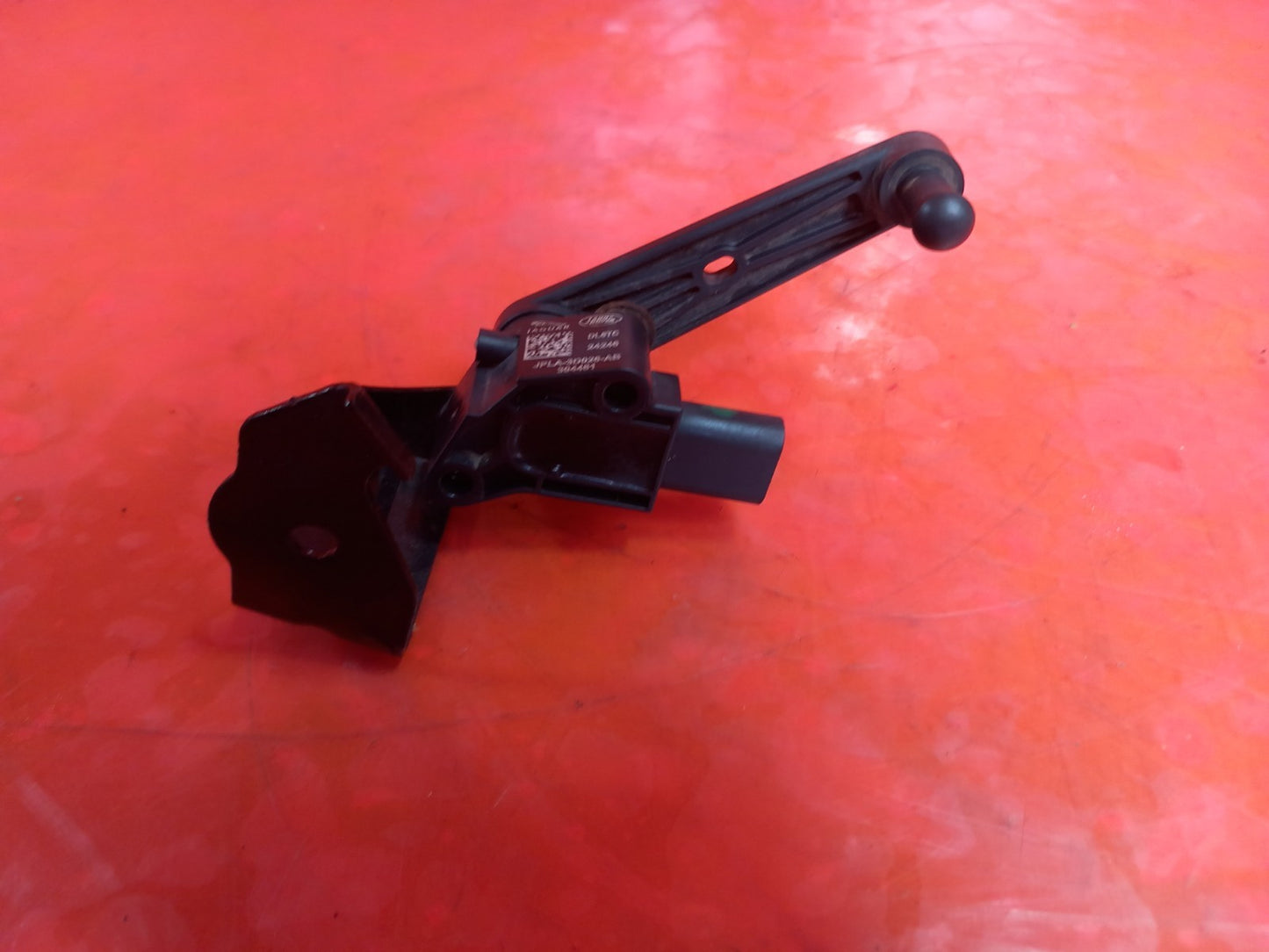 Land Rover Defender L663 3.0 Diesel 2025 Front Headlight Level Sensor JPLA3D026 - Image 5