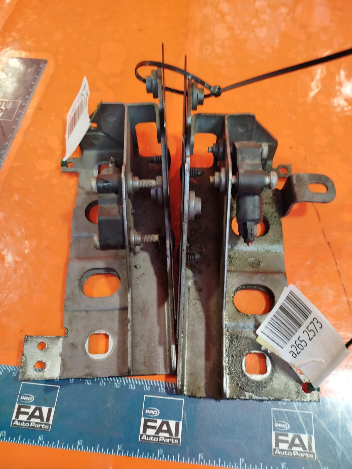 ✅Land Rover Discovery 4 L319 2010 3.0 Diesel AIRBAG CRASH IMPACT SENSOR & MOUNTS - Image 7