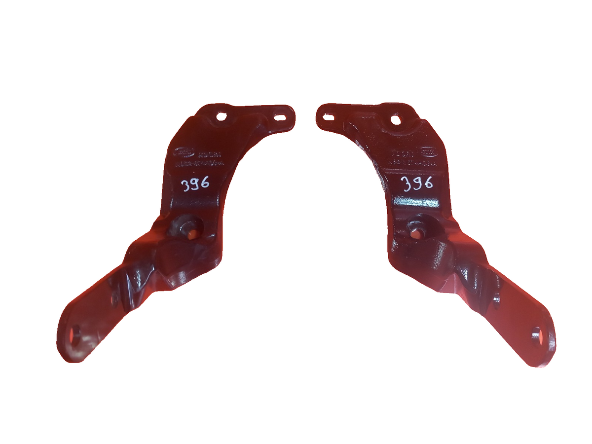 2025 Land Rover Defender L663 Bracket Pair Left Right N8B2-674A39-A A396 - Image 1
