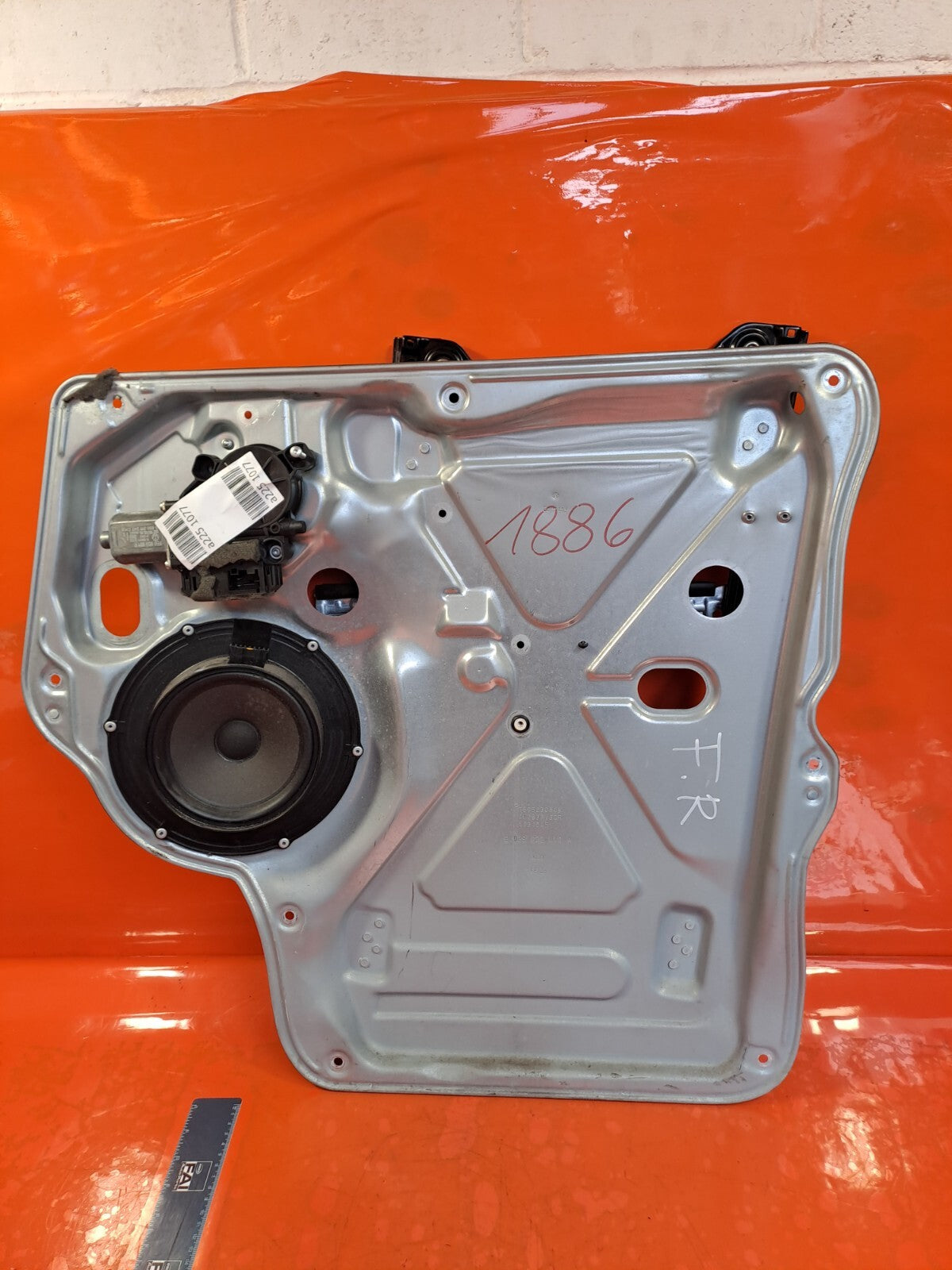 VW TRANSPORTER T6 2.0 DIESEL 2016 FRONT RIGHT WINDOW REGULATOR 7E2837730R A225 - Image 1