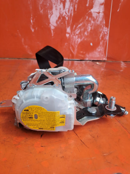 ✅Ssangyong Korando C 2013 2.0 Diesel FRONT RIGHT SEAT BELT Warranty A282 - Image 3