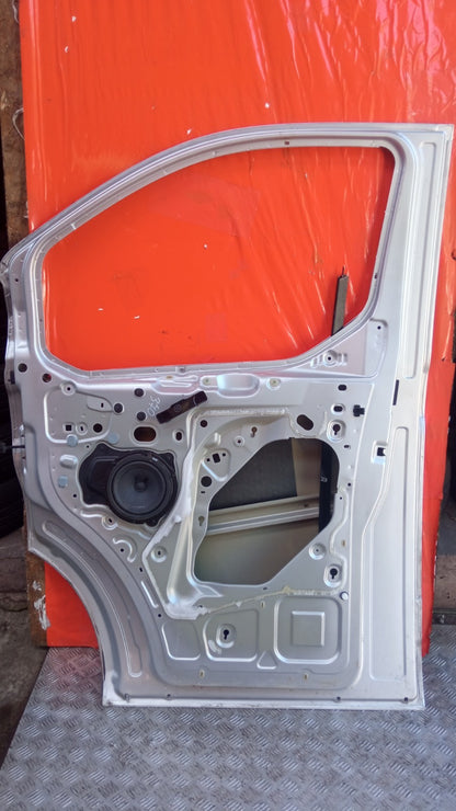 Ford Transit Custom 2021 Front Right Door Moondust Silver Warranty A370 - Image 8