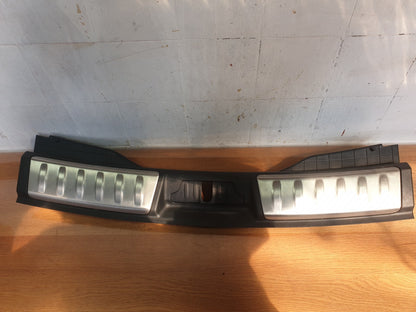 2017 JAGUAR F-PACE X761 3.0P REAR TRUNK SILL SCUFF PLATE TRIM HK83406A64AD A196 - Image 3