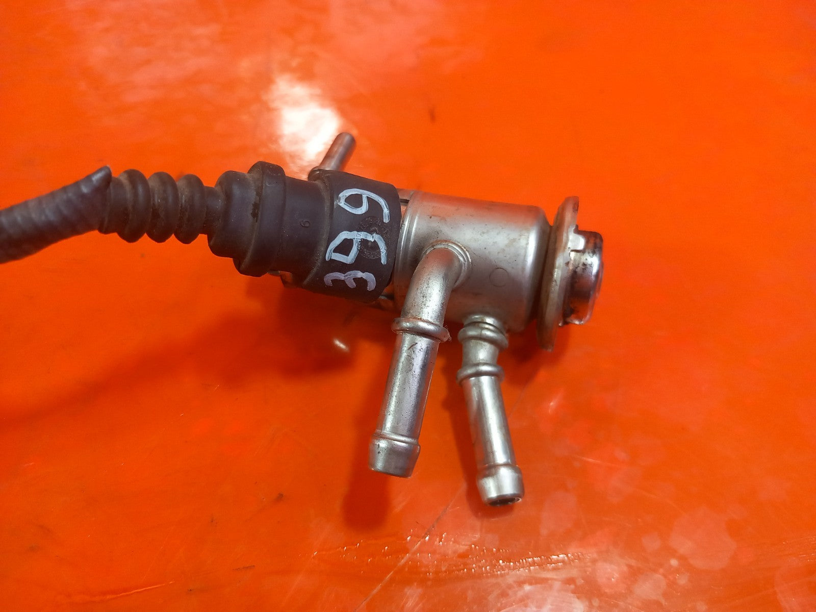 2021 Mercedes W415 Citan Adblue Injector 208995377R Warranty A399 - Image 6