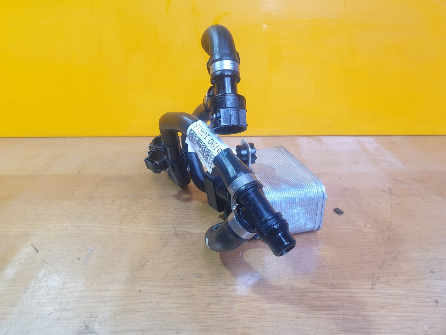 ebay-src:https://i.ebayimg.com/00/s/mtiwmfgxnjaw/z/9auaaoswlxvmbvhr/$_57.jpg