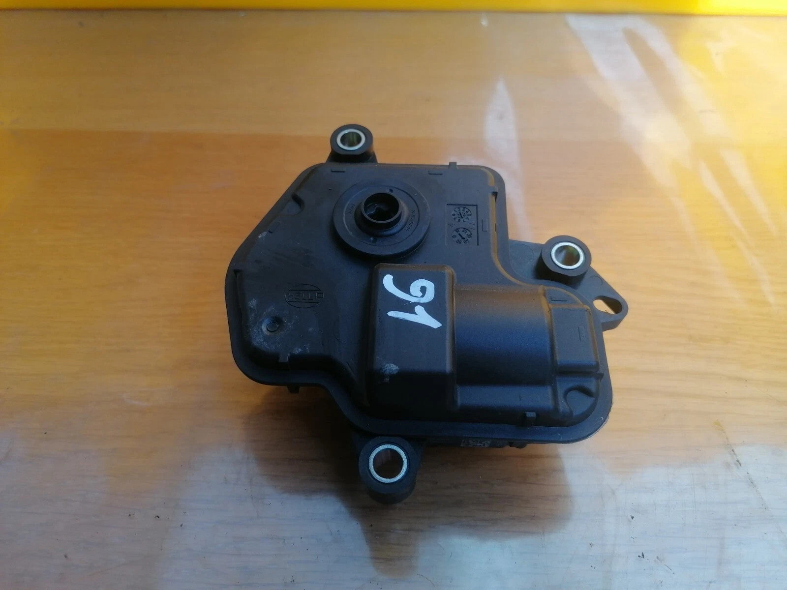 ebay-src:https://i.ebayimg.com/00/s/mtiwmfgxnjaw/z/y3gaaeswu0pqdes5/$_57.jpg