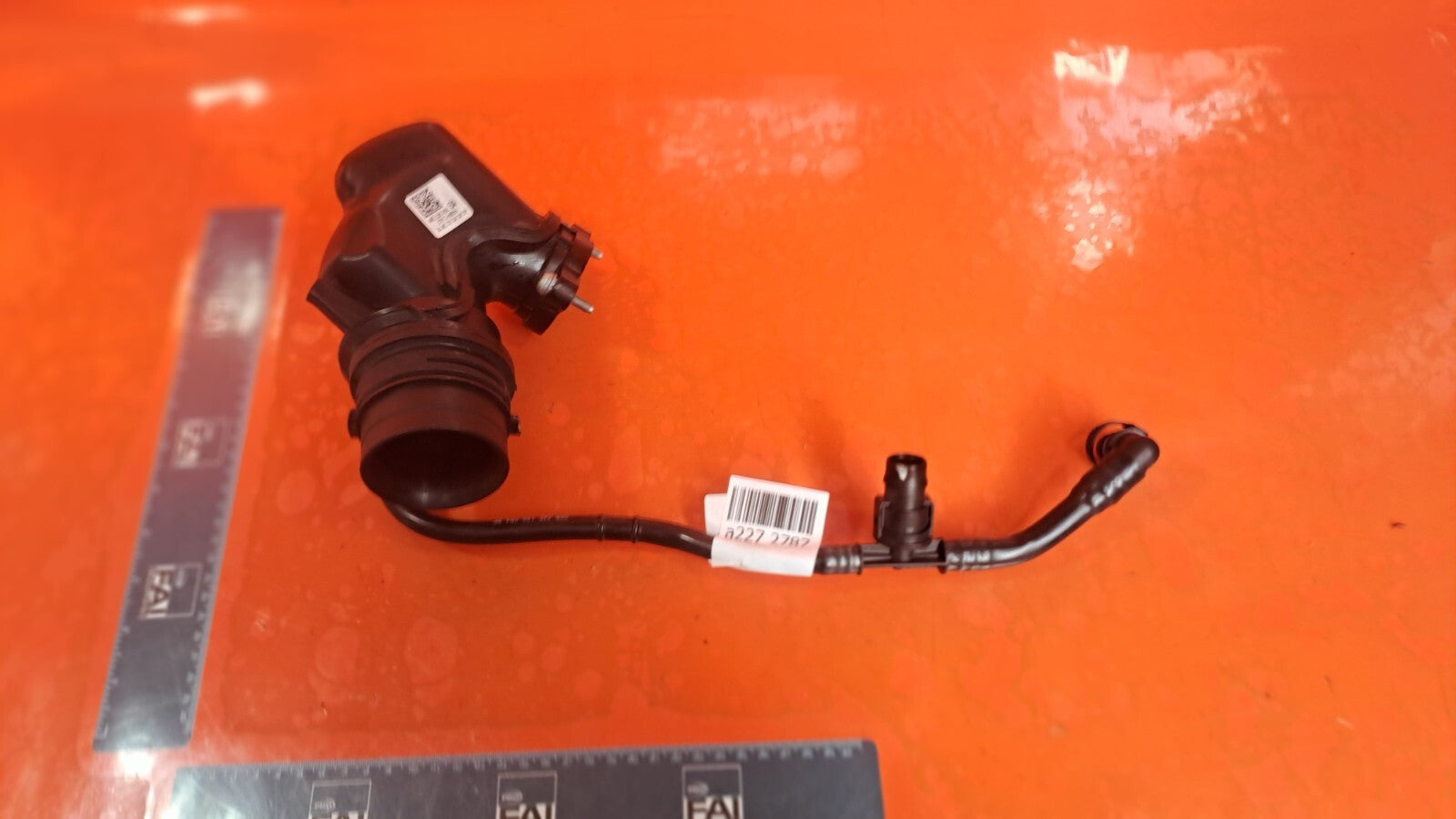 Cupra Leon VZ2 2023 1.4 Petrol TURBO INTERCOOLER RESONATOR 04E129656BA Warranty - Image 5