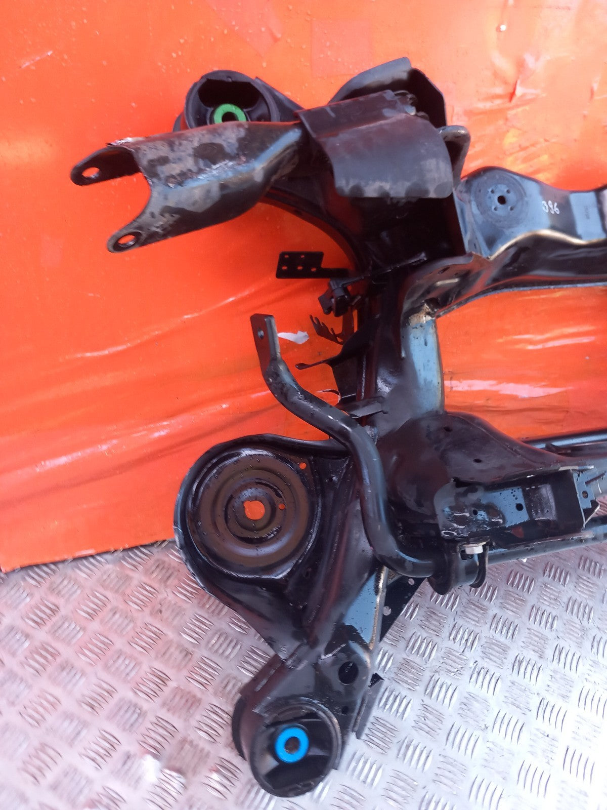 2025 Land Rover Defender L663 Rear Subframe L8B2-5K091 Warranty A396 - Image 4